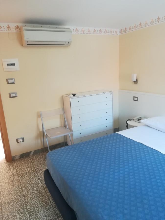 Hotel Centrale San Benedetto del Tronto Ngoại thất bức ảnh